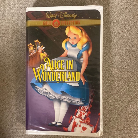Walt Disney Gold Collection. Alice In Wonderland VHS tape - Picture 1 of 2
